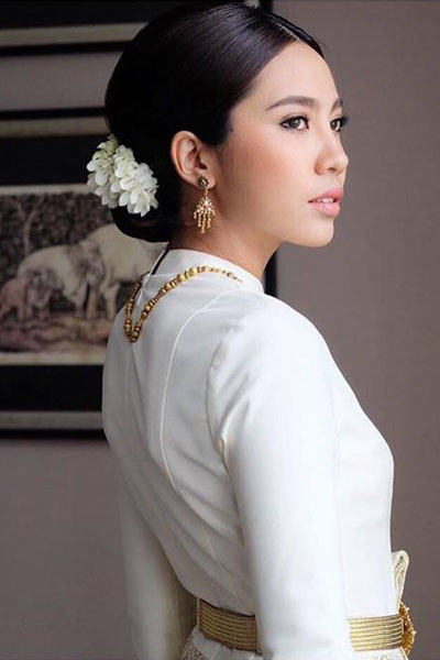 หญิงแม้น