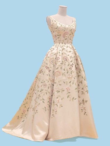 ฉลองพระองค์