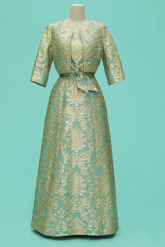 ฉลองพระองค์